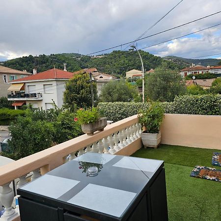 Studio 3 A La Trinite Proche De Nice 10 Mn, Monaco 15 Mn Et L'Italie 30 Mn Luaran gambar